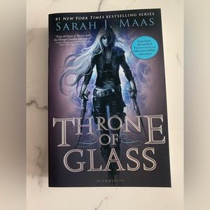 FINAL MARKDOWNThrone of Glass, Book #1 of series, Paperback, Excellent condition